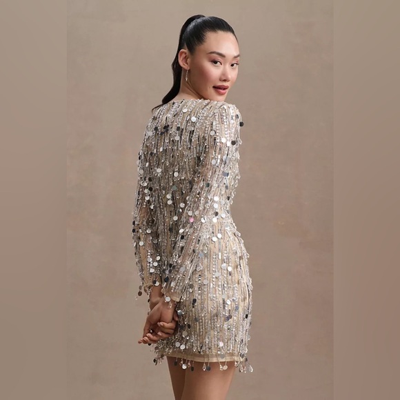 MAC DUGGAL
Long Sleeve Beaded Fringe Plunge Neck Dress Mini Anthropologie - Picture 3 of 17